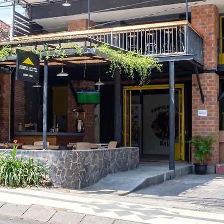Kumpul Hostel Kuta Legian Buitenkant foto