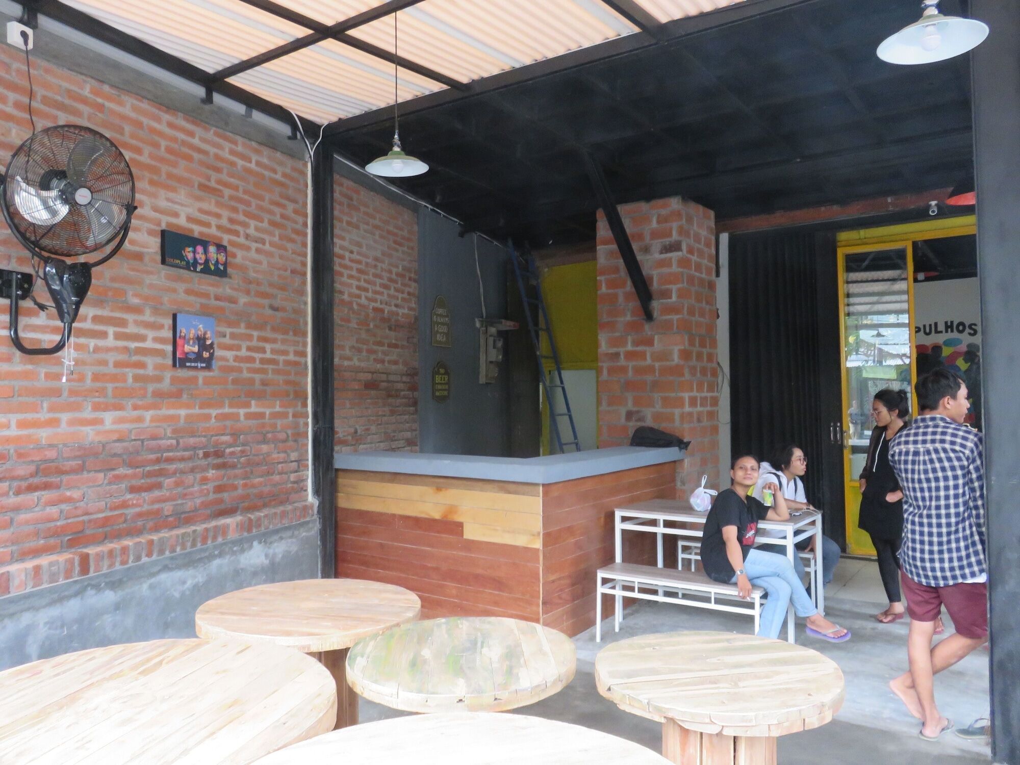 Kumpul Hostel Kuta Legian Buitenkant foto