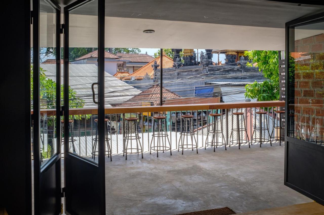 Kumpul Hostel Kuta Legian Buitenkant foto