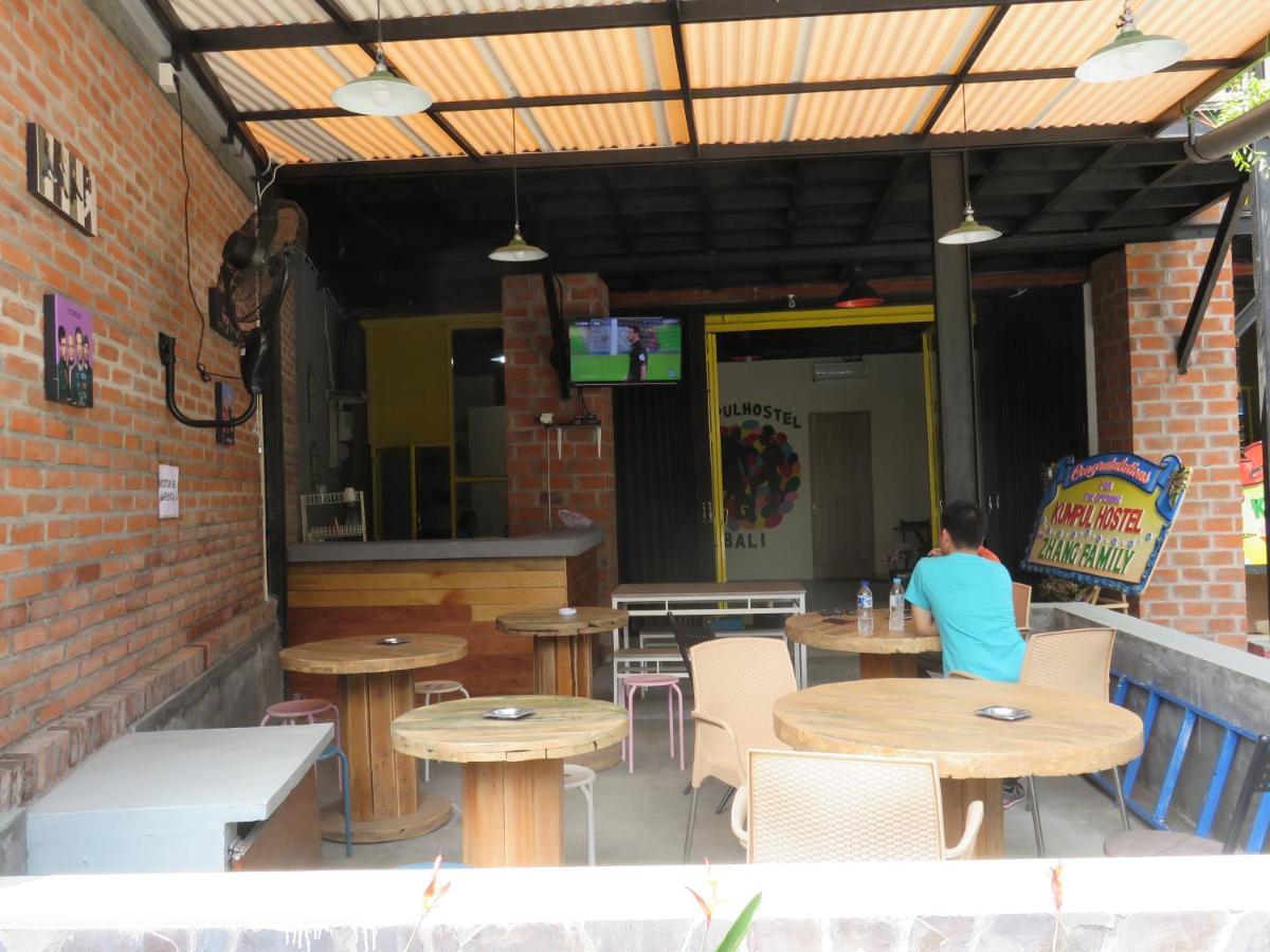 Kumpul Hostel Kuta Legian Buitenkant foto
