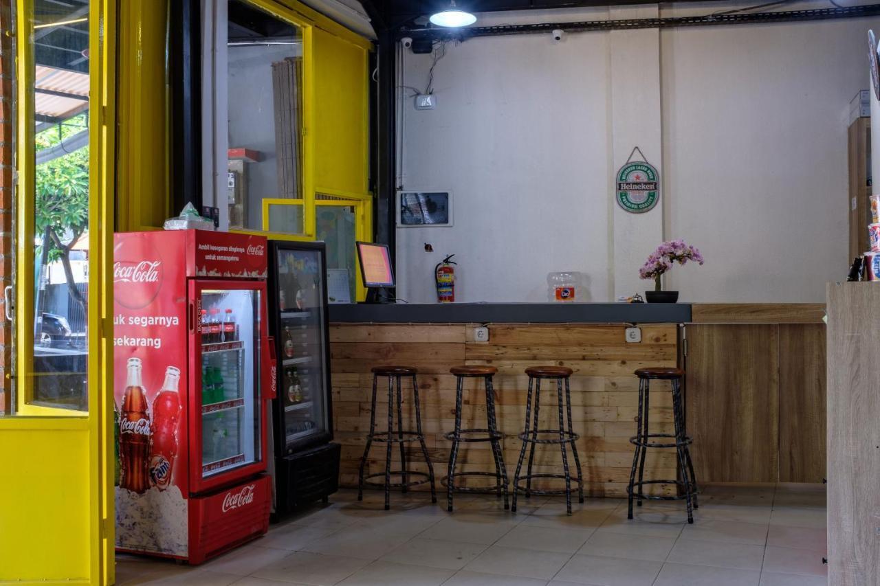Kumpul Hostel Kuta Legian Buitenkant foto